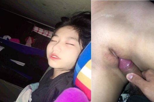 Anh không chịu đâm cả bầy bướm vì chúng quá bé nhỏ và nhẹ như lông hồng