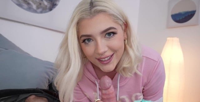 Cậu bé hư hỏng chinh phục chị gái hàng xóm