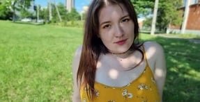 Một đêm nóng bỏng với cô nàng quyến rũ trên chuyến đi xa